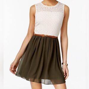 Elegant Cream and Green Sleeveless Dress